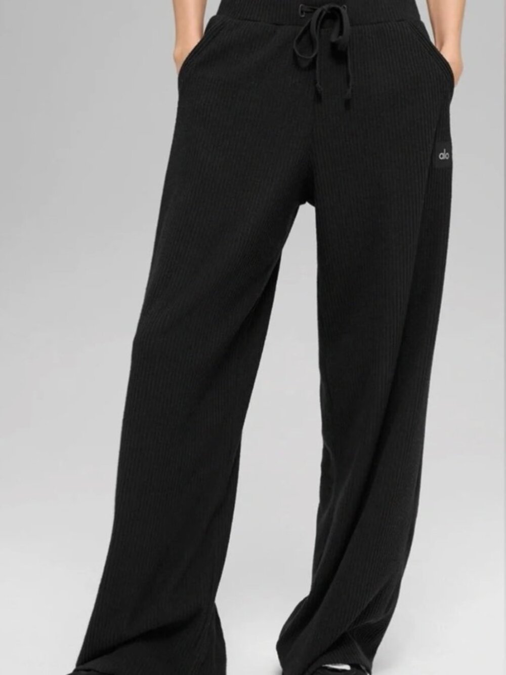 Alo Yoga Muse sweatpants Ribbed Black Pants